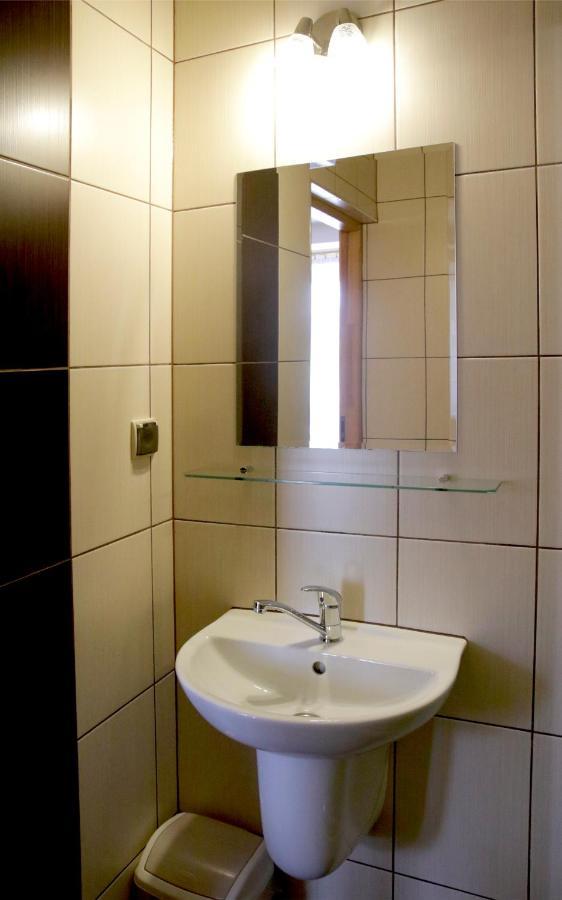 Pokoje Goscinne Staszelowka Ciche Małe Εξωτερικό φωτογραφία